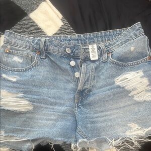 H&M 90s Boyfriend Light Blue Distressed Jean Shorts- Low waist.